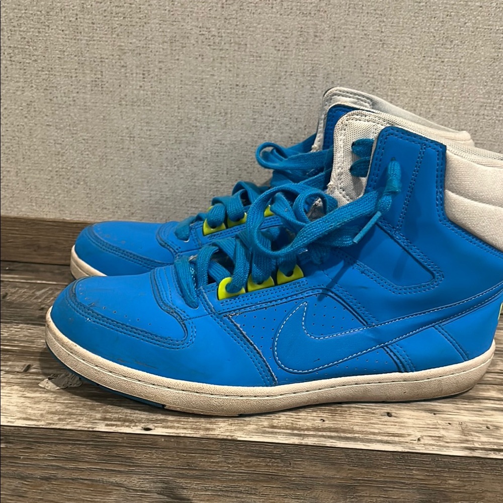 Women nike shoe